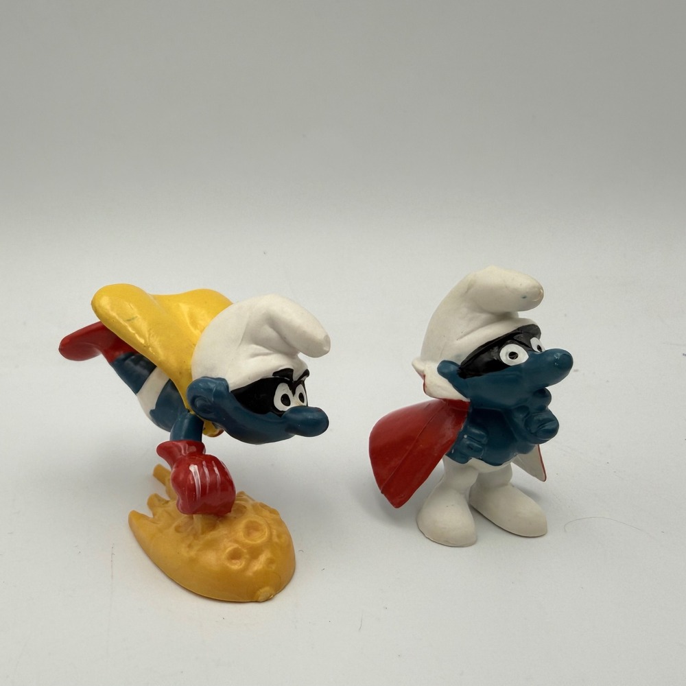 Vintage Schleich Peyo Smurf Superhero Figurines 1981 1986 Hong Kong Set of 2